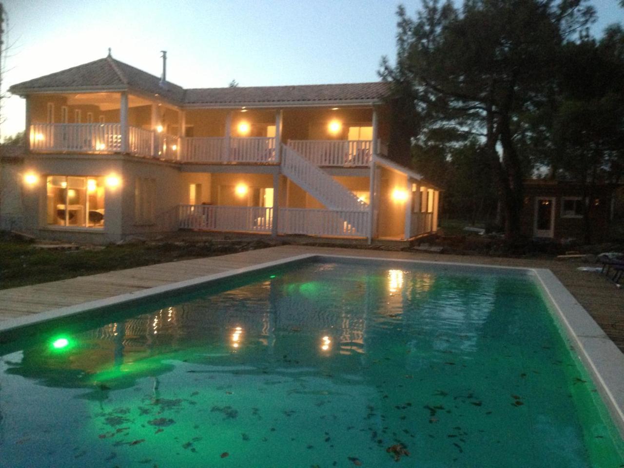 Domaine De Giron Moulis-en-Médoc Exterior foto